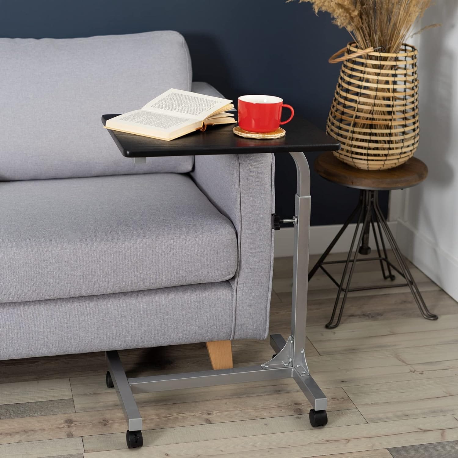 MEUBLE COSY Justerbart sängbord | Mobilt & platsbesparande